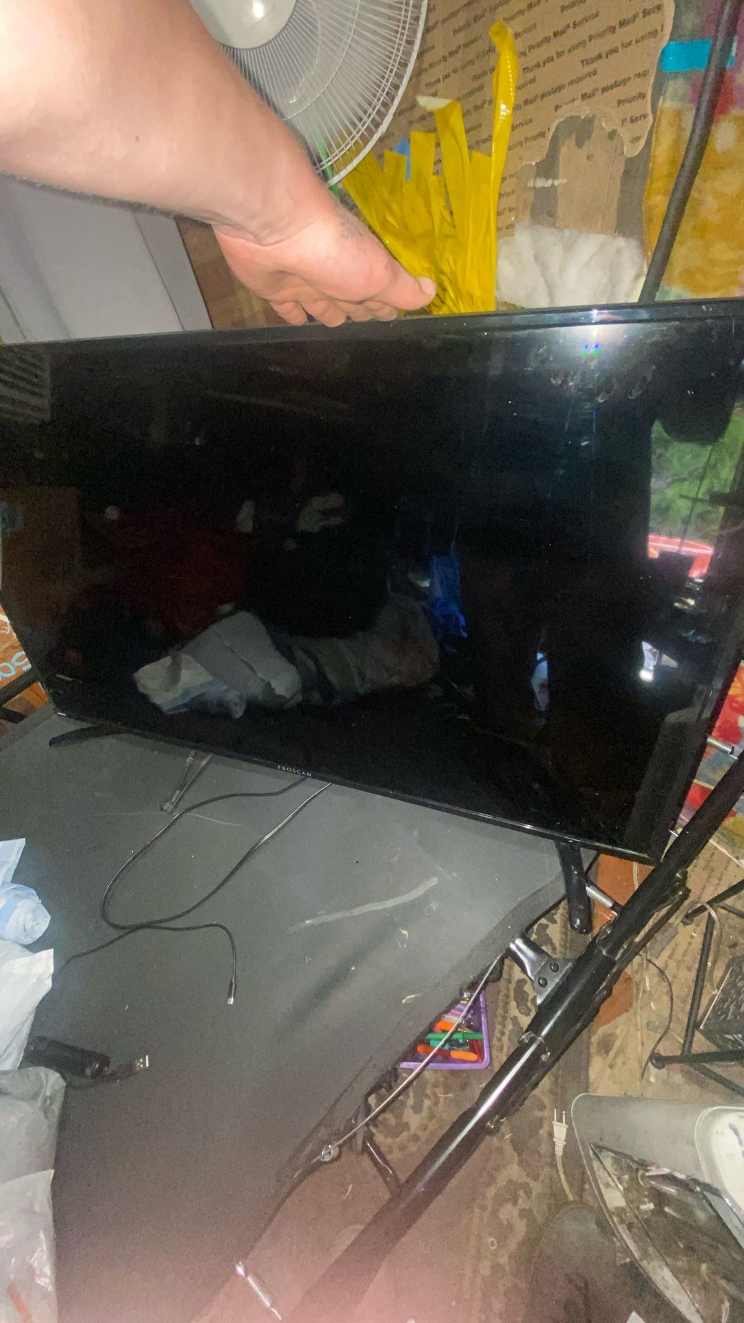 43” Proscan LED Tv
