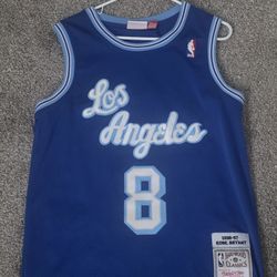 Kobe Jeresy 
