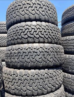 285/70/17 Bfgoodrich Selling a set of 4 tires in excellent condition 🫡