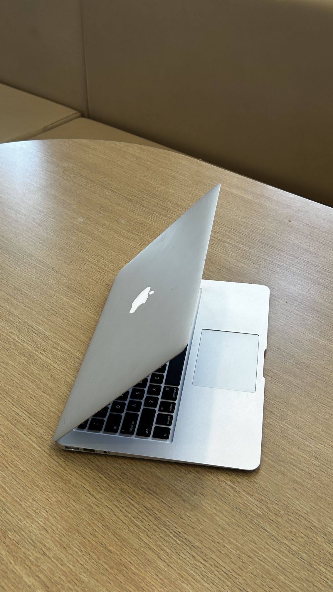 Apple MacBook Air13” Core I5 Processor 4GB RAM 256 GB SSD $175