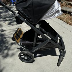 Uppa Baby Vista. Stroller