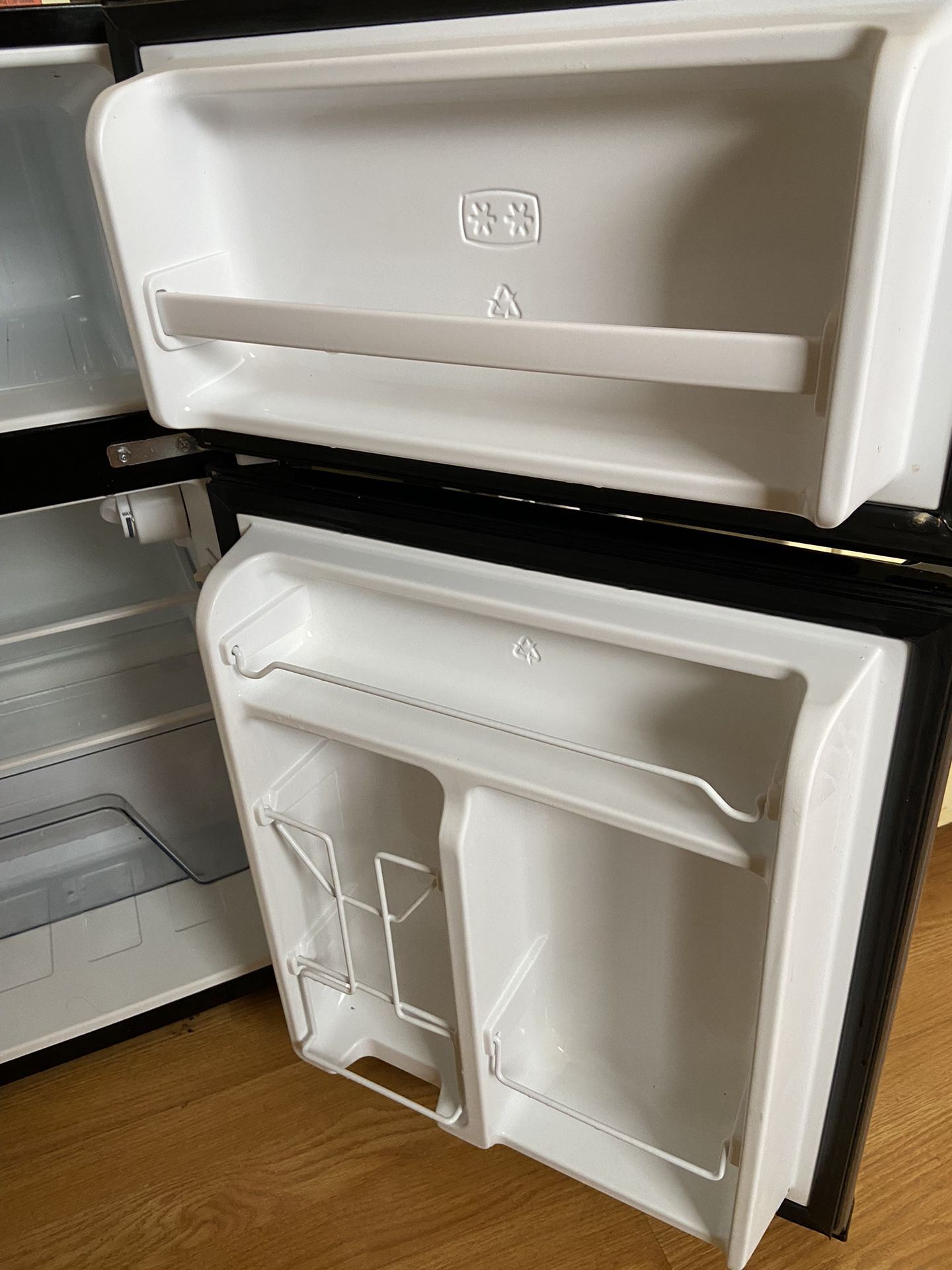 Whirlpool 3.1 cu ft Mini Refrigerator Stainless Steel WH31S1E for Sale