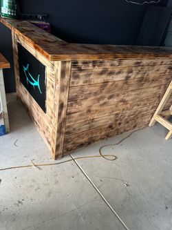 Bar for garage