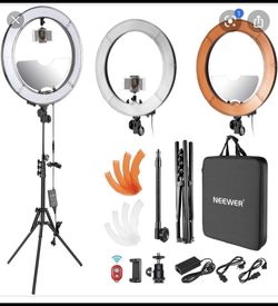 Brandnew 18” NEEWER ringlight