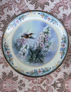 Beautiful Hummingbird Plate 
