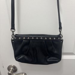 Universal Thread Black Crossbody Purse 
