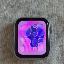 40mm Silver Aluminum Series 6 WIFI Apple Watch 