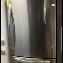 LG - Bottom-Freezer Refrigerator Stainless Steal