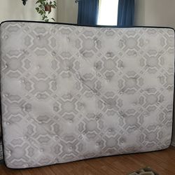 QUEEN SEALY MATTRESS