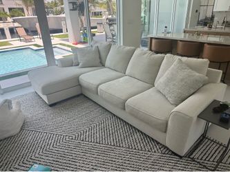 ****LIKE NEW City Furniture Light Tan Sectional Couch***