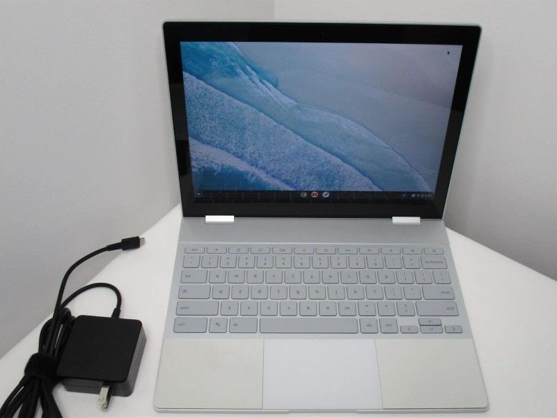 Google Pixelbook Touchscreen i5 (7th gen) 256 SSD 8 GIGS RAM Webcam Bluetooth