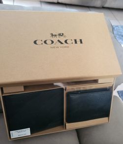 Coach 3 In 1 Wallet Set