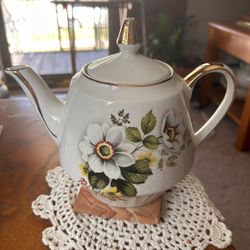 Gibsons Staffordshire England Teapot White w/White Blossoms Gold Trim Perfect