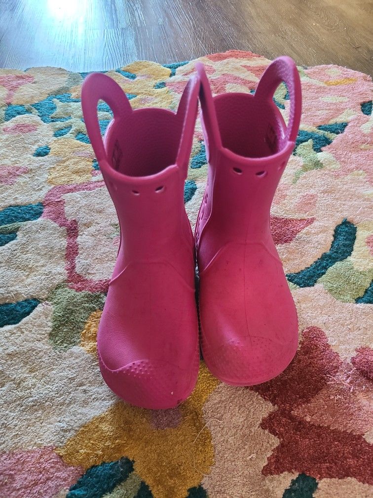 Croc Boots Size C9