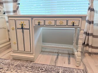 Stanley Furniture Writing Desk / Vanity – Hand Painted