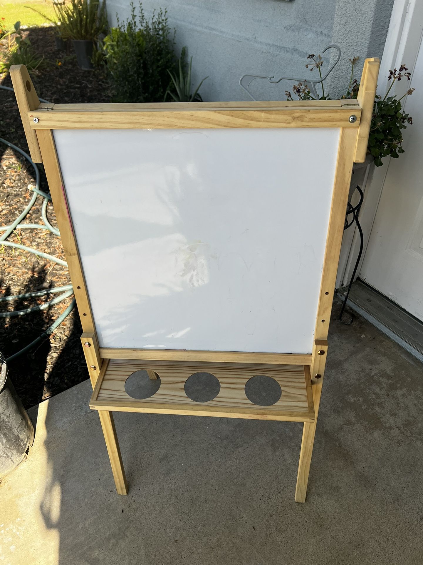 Kid double sided Easel