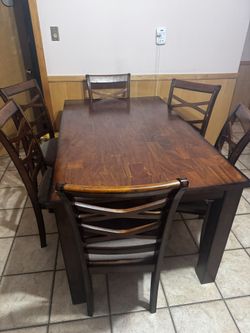 Kitchen Table With Chairs