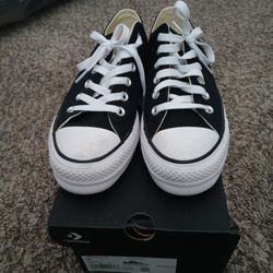 Black Converse 