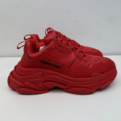 Balenciaga Triple S size 8 men