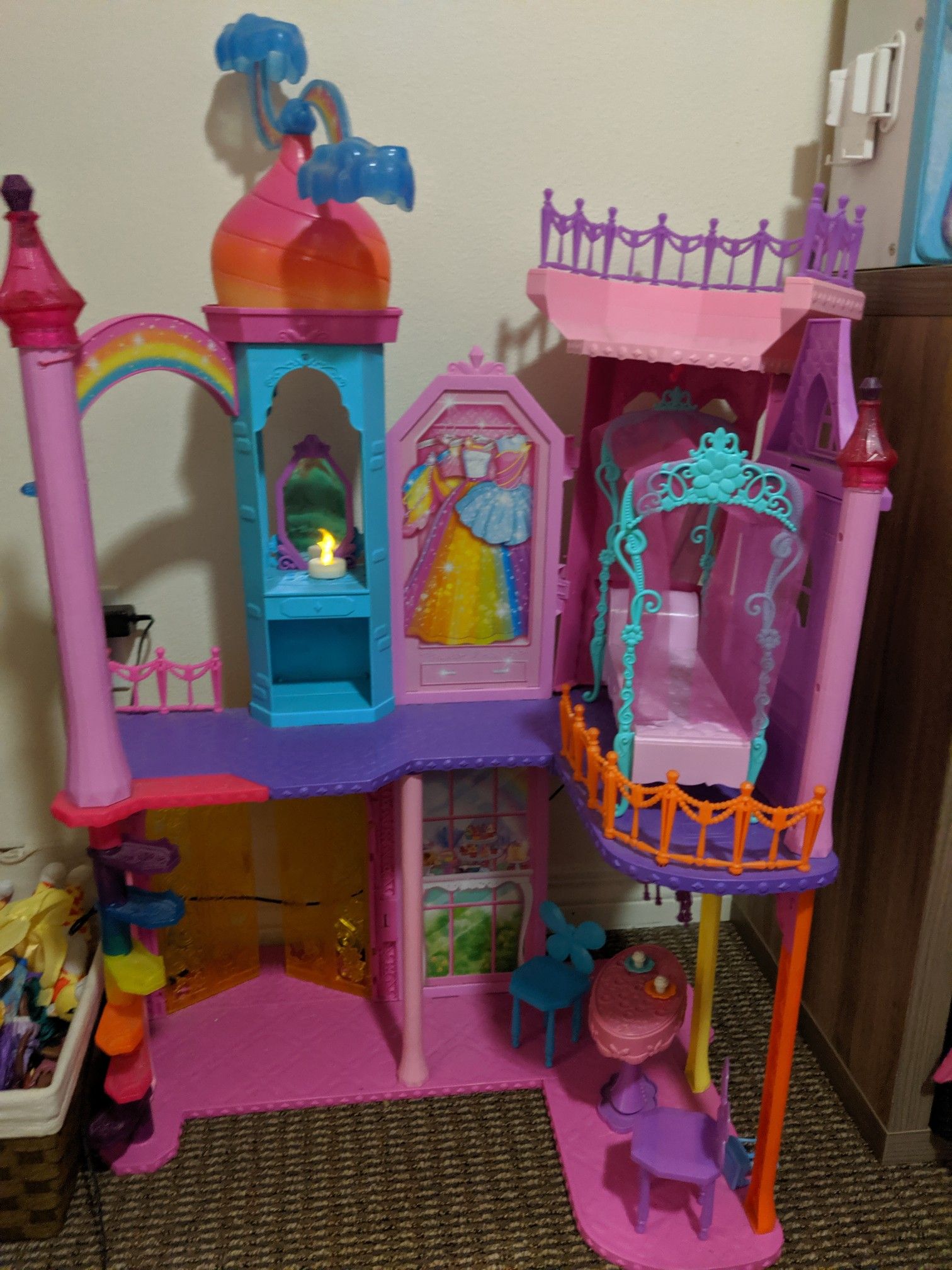 Pending pickup: Barbie Dreamtopia Rainbow Cove castle