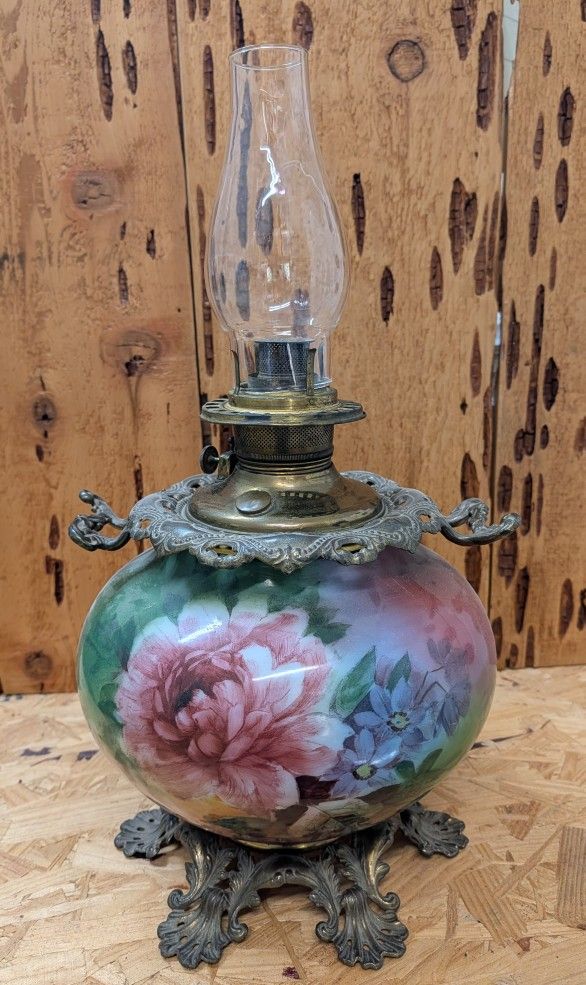 Antique Kersone Lamp. Beautiful Condition
