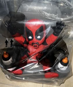 Deadpool Popcorn Holder & Cup