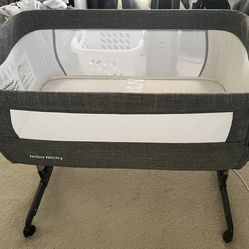 Mika Milky Bedside Baby Bassinet