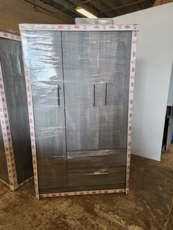 Wardrobe-Armario