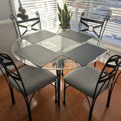 Dining Room Table With 4 Chairs 