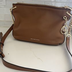 Michael Kors Cross Body Leather Bag 