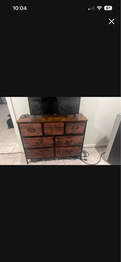 Dresser