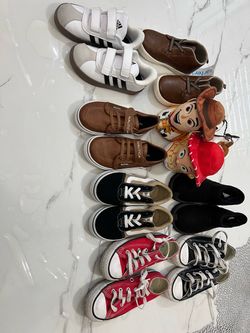 Boys shoes and speaker