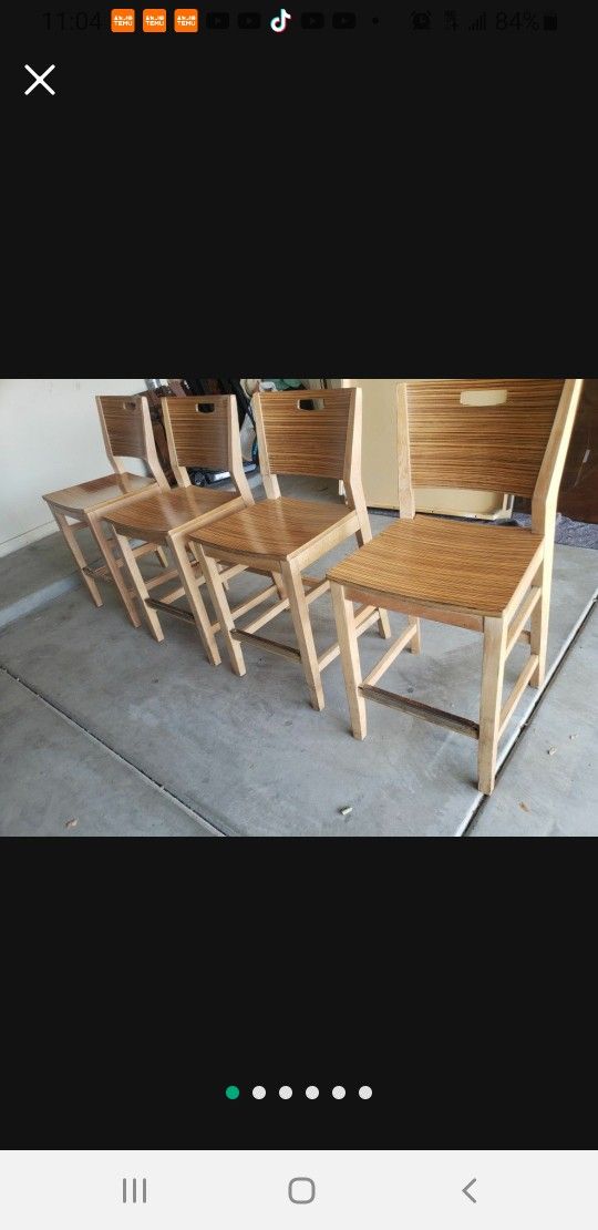 4 Bar Stools Very Heavy And Sturdy 24" I Can Deliver For Small Fee