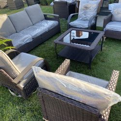 Brand New Patio Set 10 Pieces 