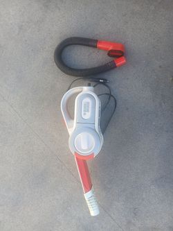 Black + Decker PV1200AV Dustbuster Pivot Car Vacuum