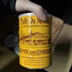 case 24 of Cafe du monde 15oz