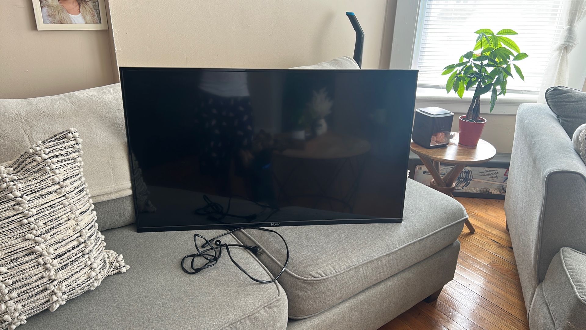 43’ Inch Flat Screen TV
