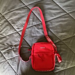 supreme shoulder bag 