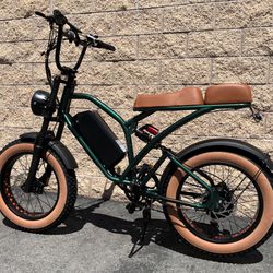 1000 Watt Electric Chopper Retro/70’s Style Ebike Hydraulic Brakes (Full Suspension) 25ah Battery (Black-or-Green)