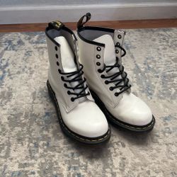 Doc Martins size 7
