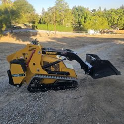 Mini Skid Steer Dingo Vemeer
