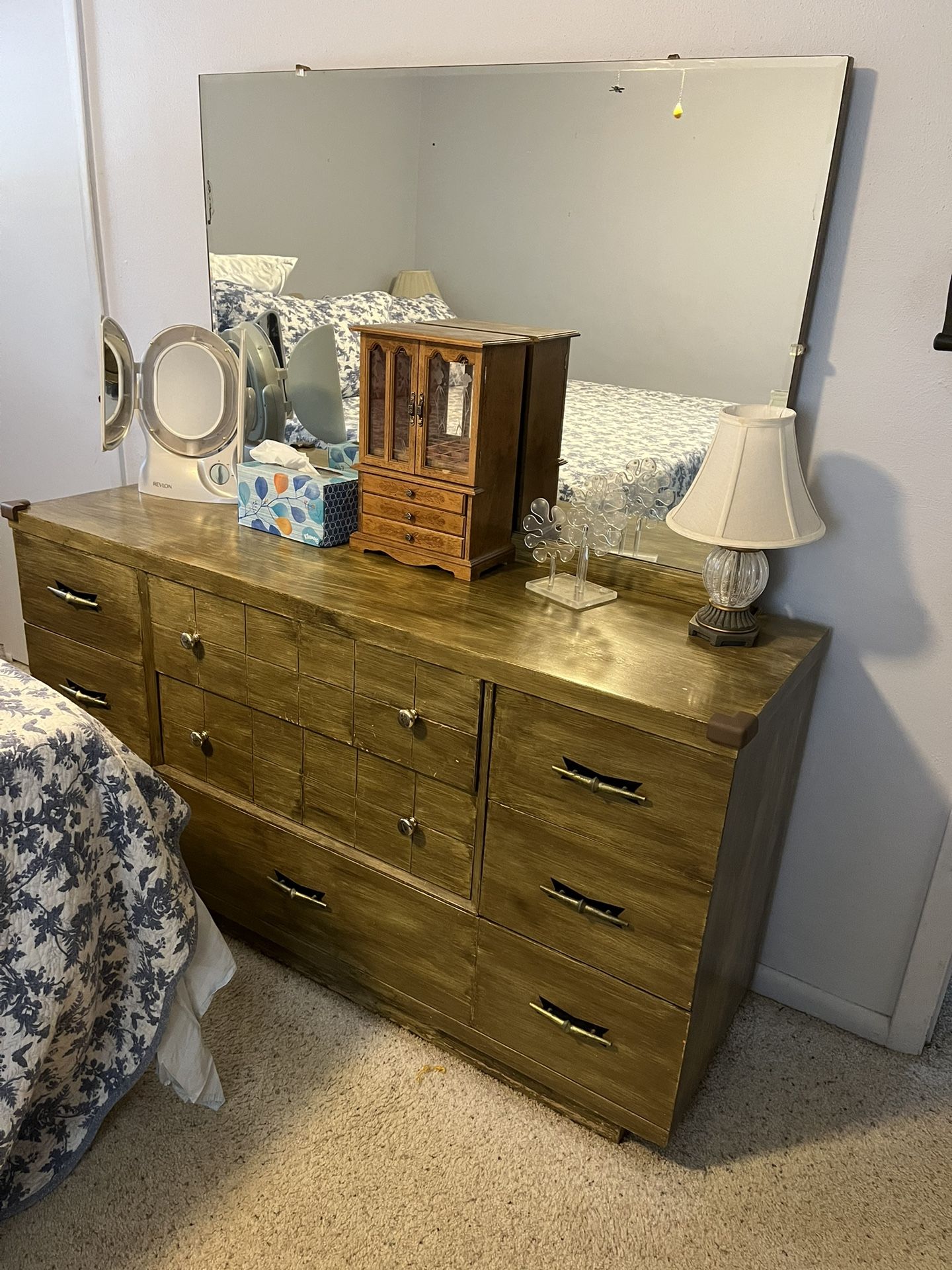 Bedroom Suite for Sale in Virginia Beach, VA OfferUp