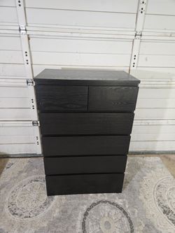 6-Drawer Dresser, Good Conditions 👍, Black Color, Measurement: W 31.5" x D 19" x H 48.5"