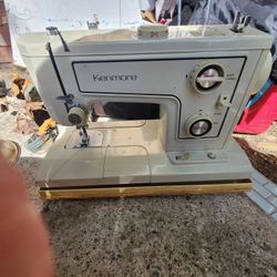 Kenmore Mechanical Sewing Machine 