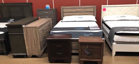 Queen bedroom set