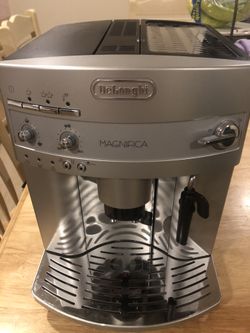 Delonghi Magnifica Fully Automatic Espresso Machine, Made In Italy. Like Brand New, Only Used A Few Times