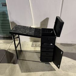 Byootique Rolling Nail Table/Makeup Case