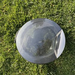 KENMORE WASHER DOOR (SCRATCHED) PART# W10135912 W10015670. PREOWNED needs to be cleaned. Typical wear.  