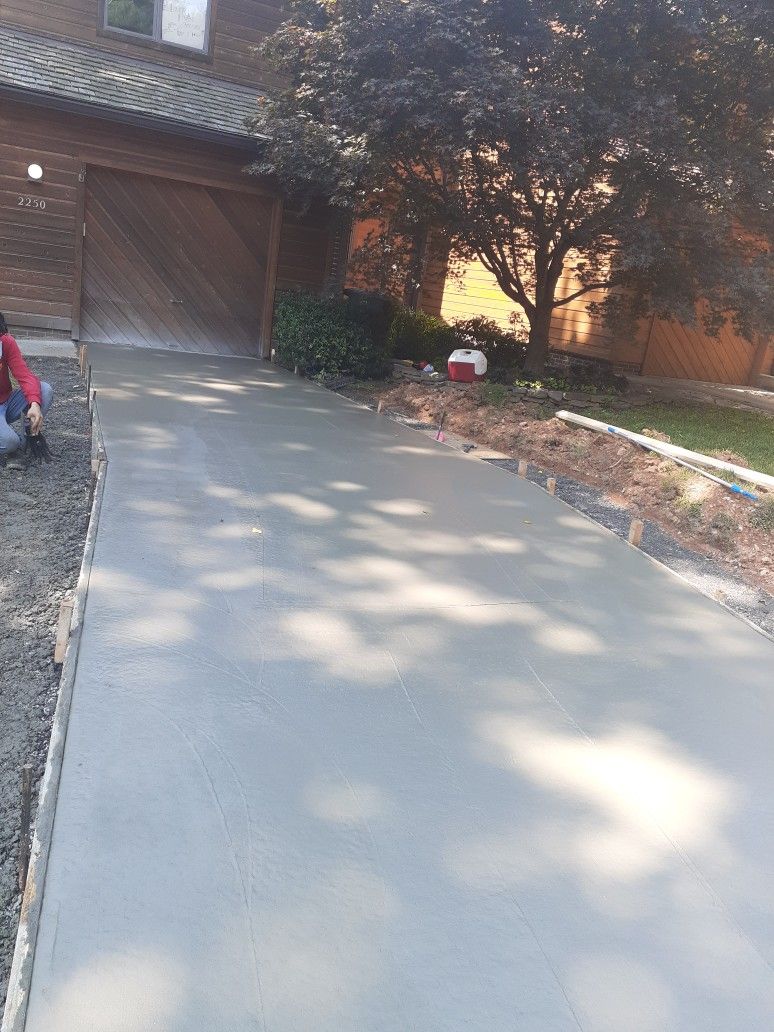 Conocerte Driveway & Asphalt Driveway