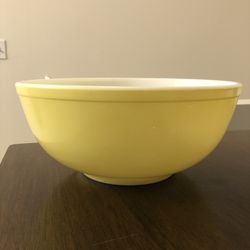 Vintage Pyrex Bowl 404 